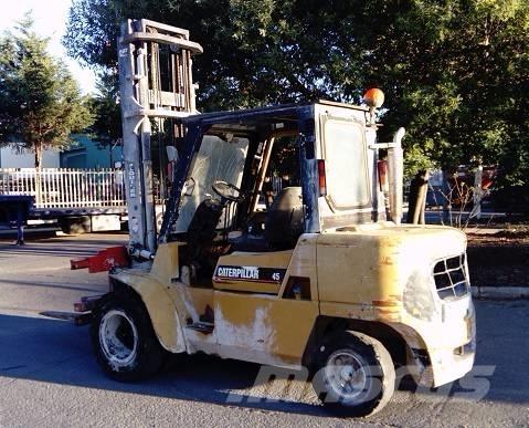 CAT DP 45 K Diesel Stapler
