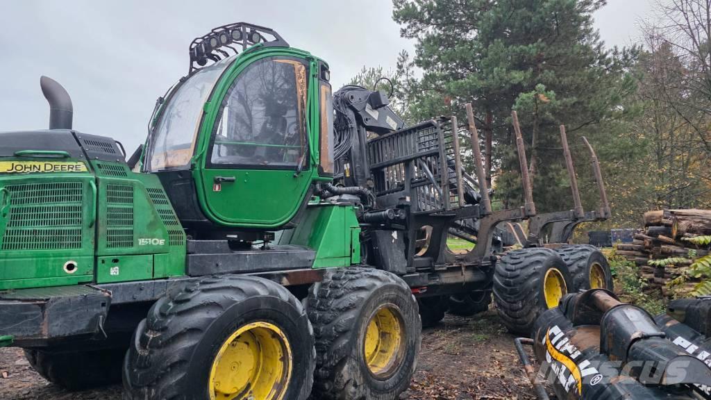 John Deere 1510 E Forwarder