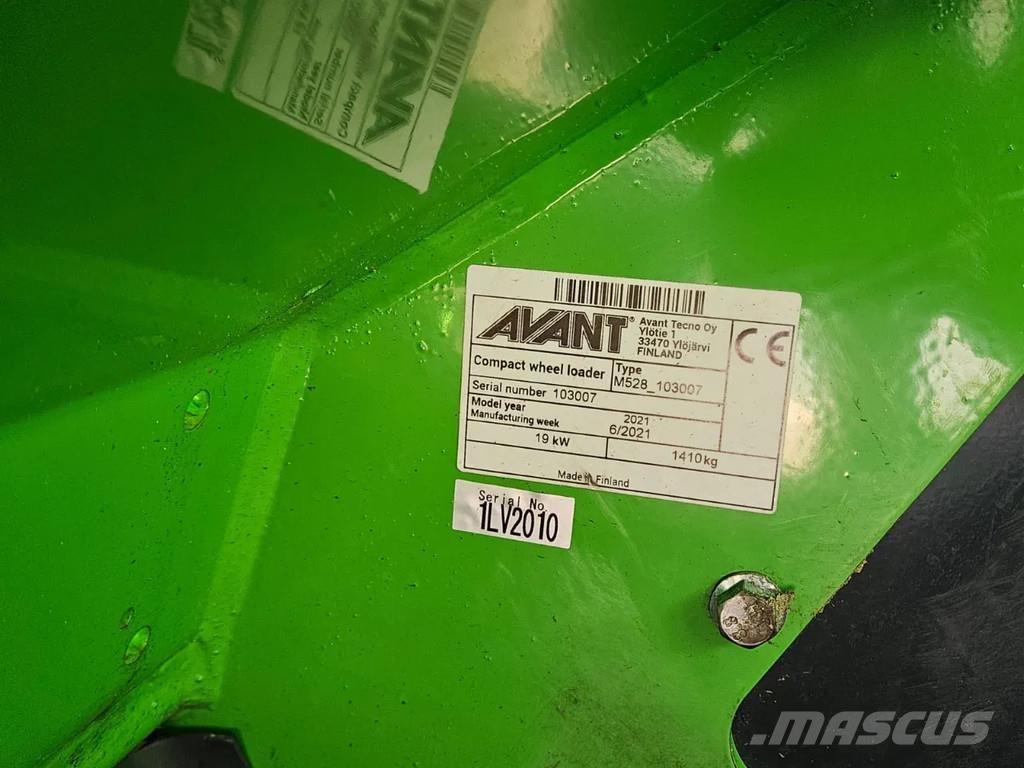Avant 528 Minilader