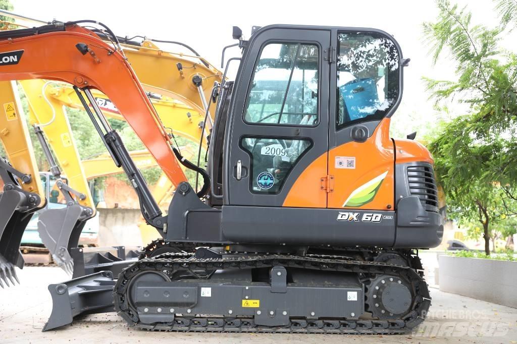Develon DX 60 E-10 N Mobilbagger
