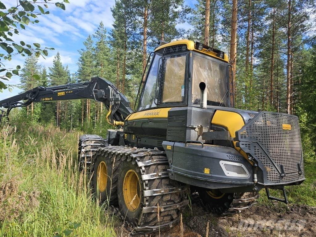 Ponsse Fox Harvester