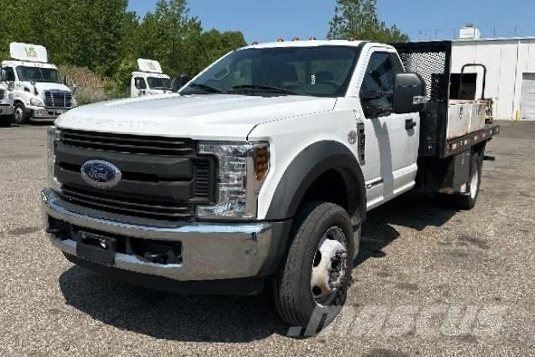 Ford F 550 XL SD Pritschenwagen/Pritschenwagen mit Seitenklappe