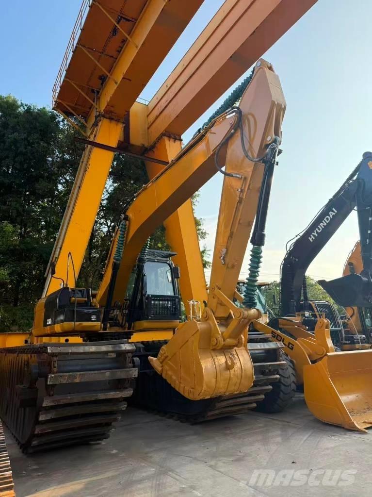 CAT 320D2 Amphibienbagger