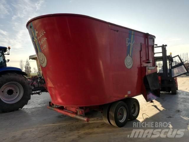 Peecon 26M³ Futtermischwagen