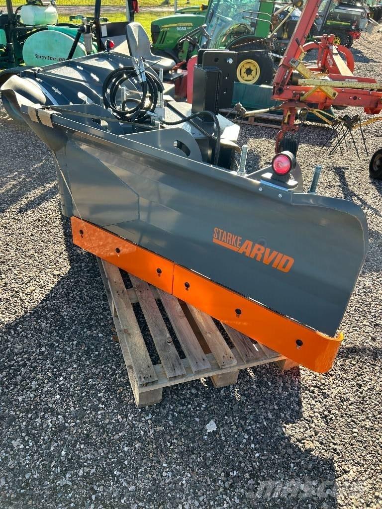 Fjärås 325 vikplog Pistenraupen