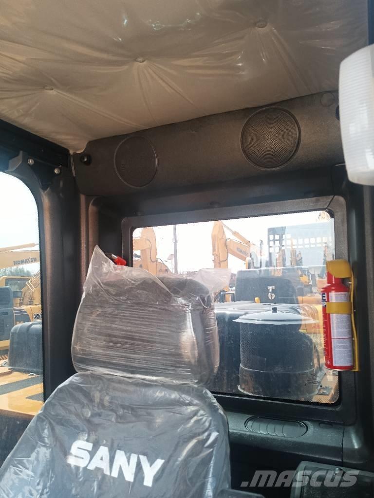 Sany SY 215 C Raupenbagger