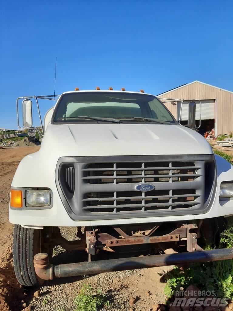 Ford F 750 Wassertanker