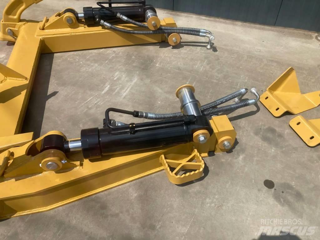 CAT 963 NG Aufreisser