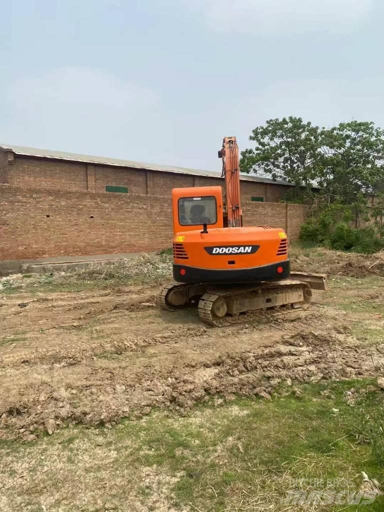 Doosan dx80-9C Raupenbagger