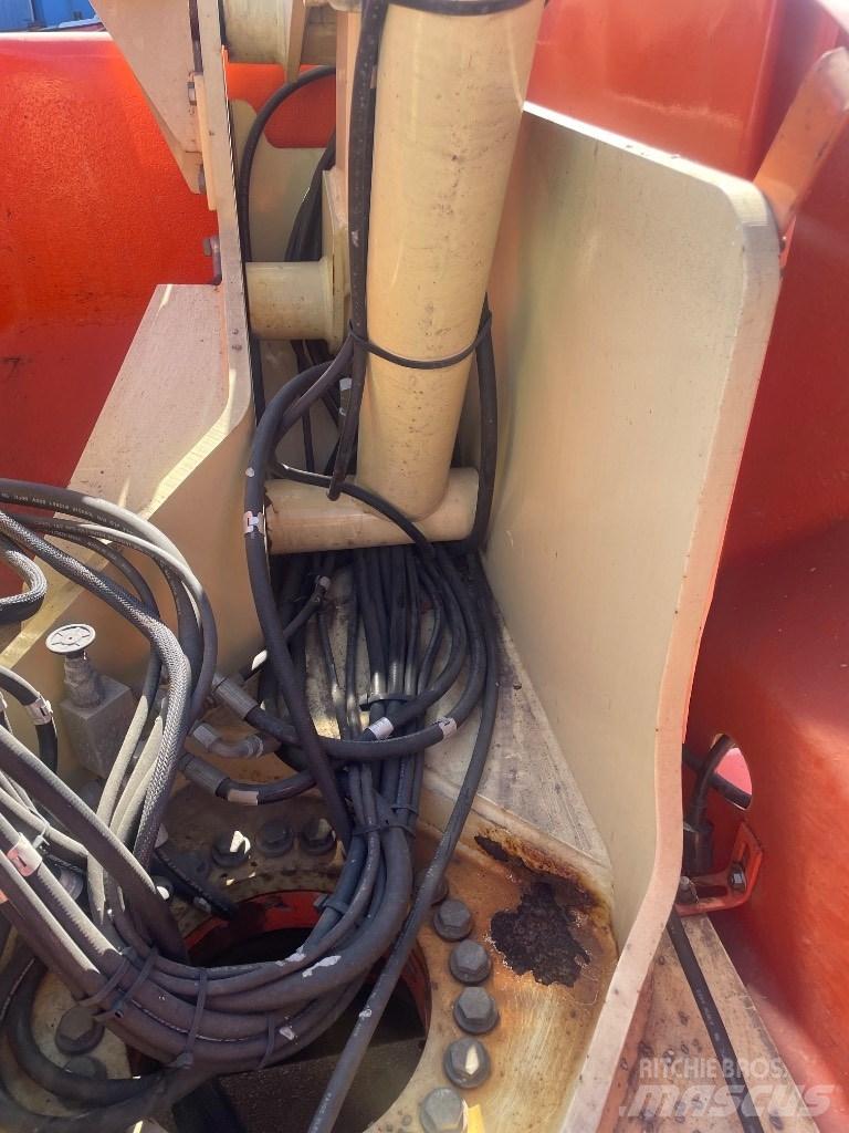 JLG N 40 E Gelenkteleskoparbeitsbühnen