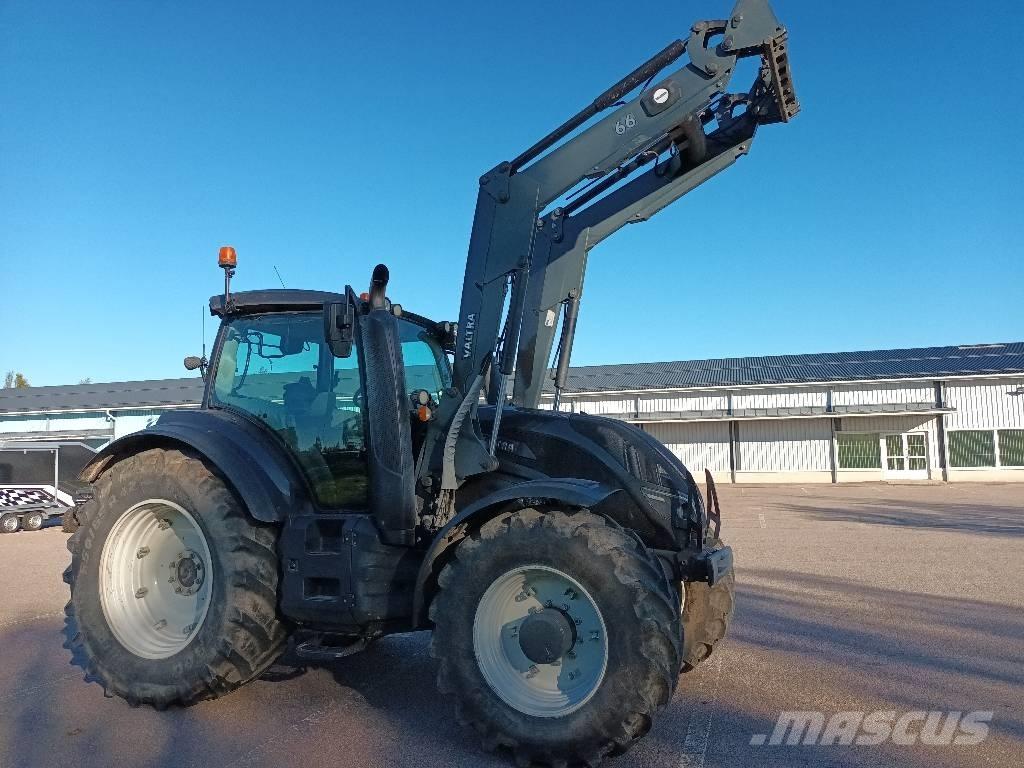 Valtra T174E Versu Traktoren