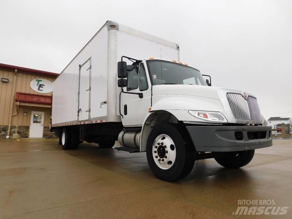 International 4300 Containerwagen