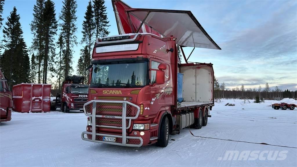 Scania R560 Holztransportanhänger