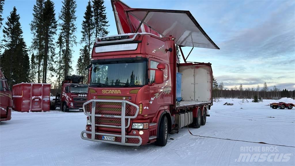 Scania R560 Holztransportanhänger