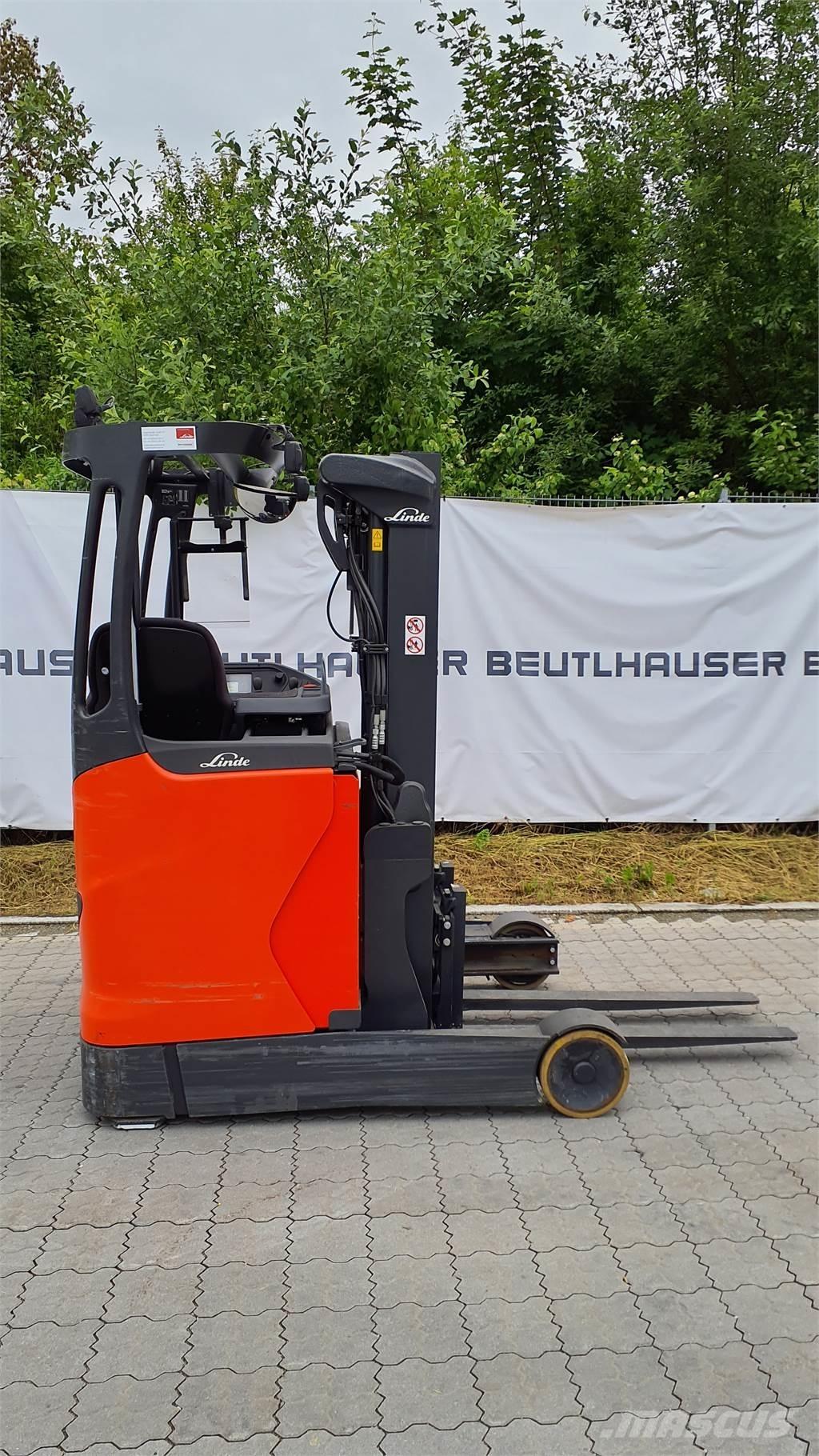 Linde R14B Schubmaststapler