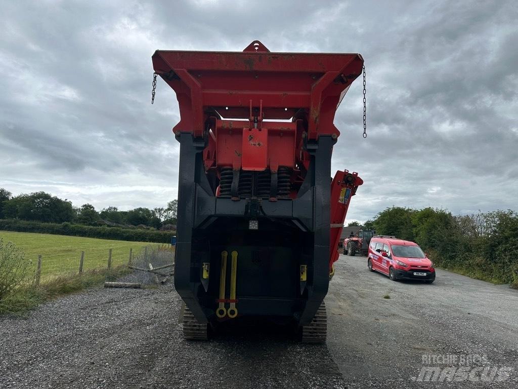 Sandvik QJ 241 Mobile Brecher