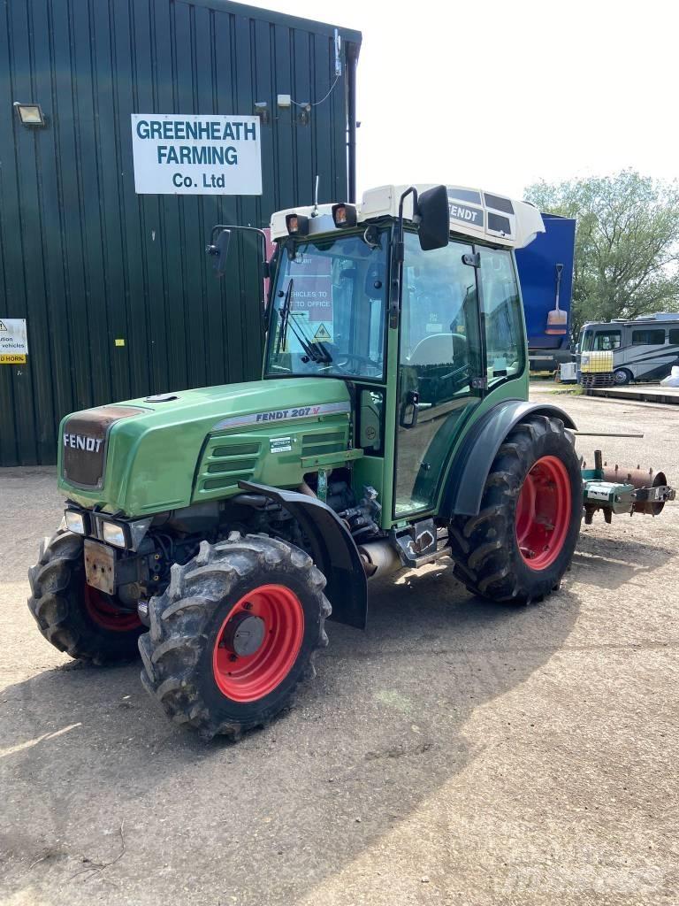 Fendt 207 Vario Traktoren