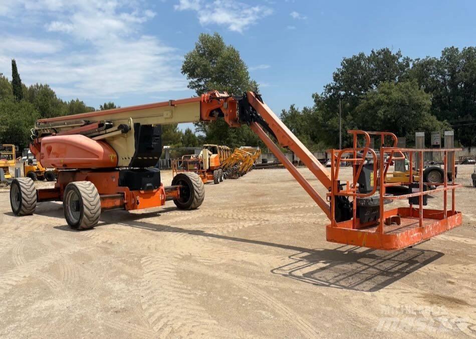 JLG 1250 AJP Gelenkteleskoparbeitsbühnen