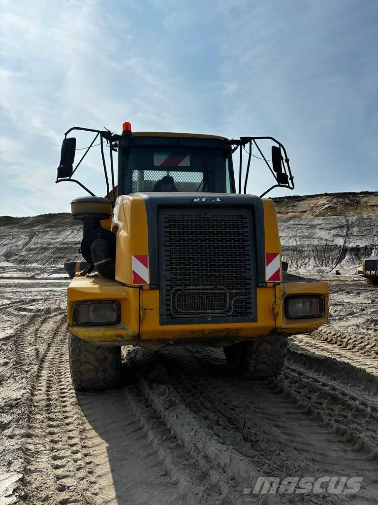 Bell B 25 Dumper - Knickgelenk