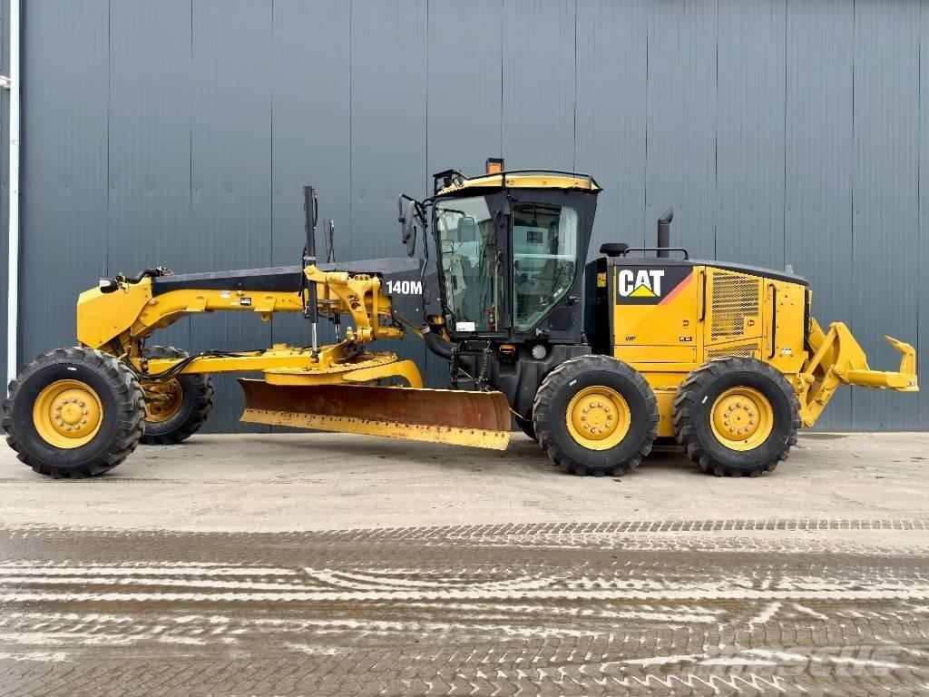 CAT 140M Grader