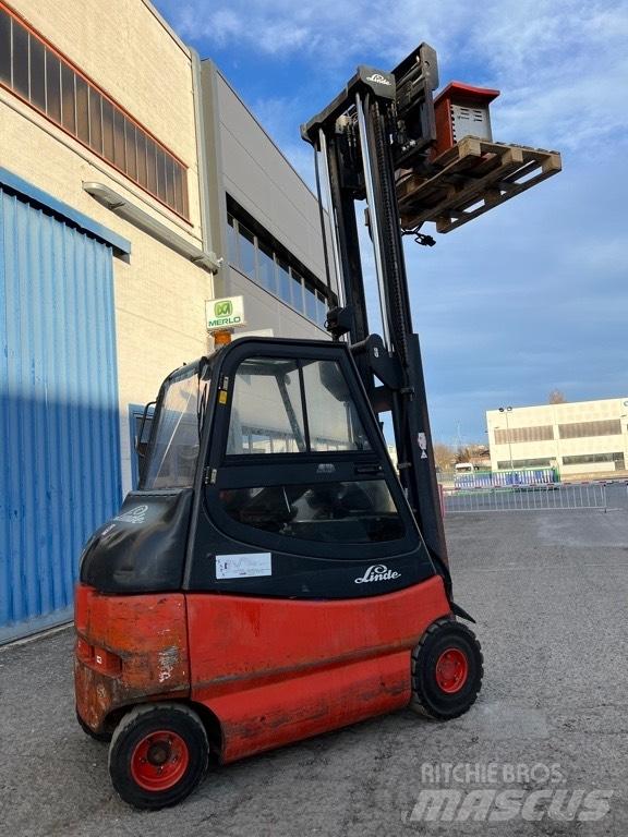 Linde E 25 Elektro Stapler