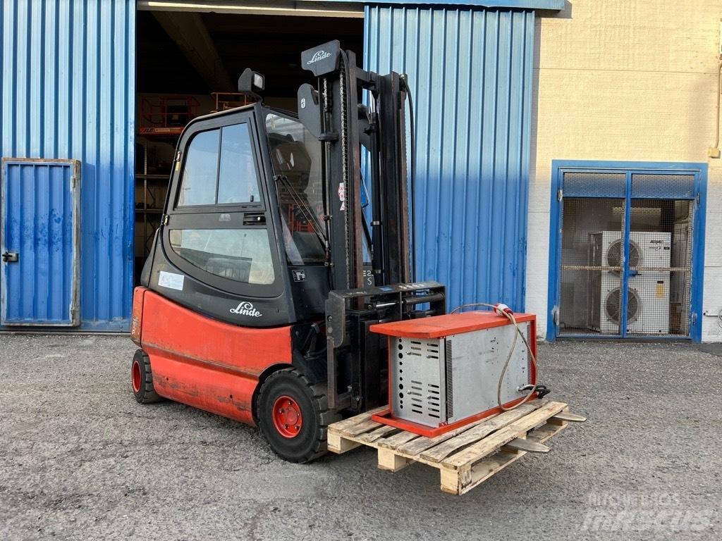 Linde E 25 Elektro Stapler