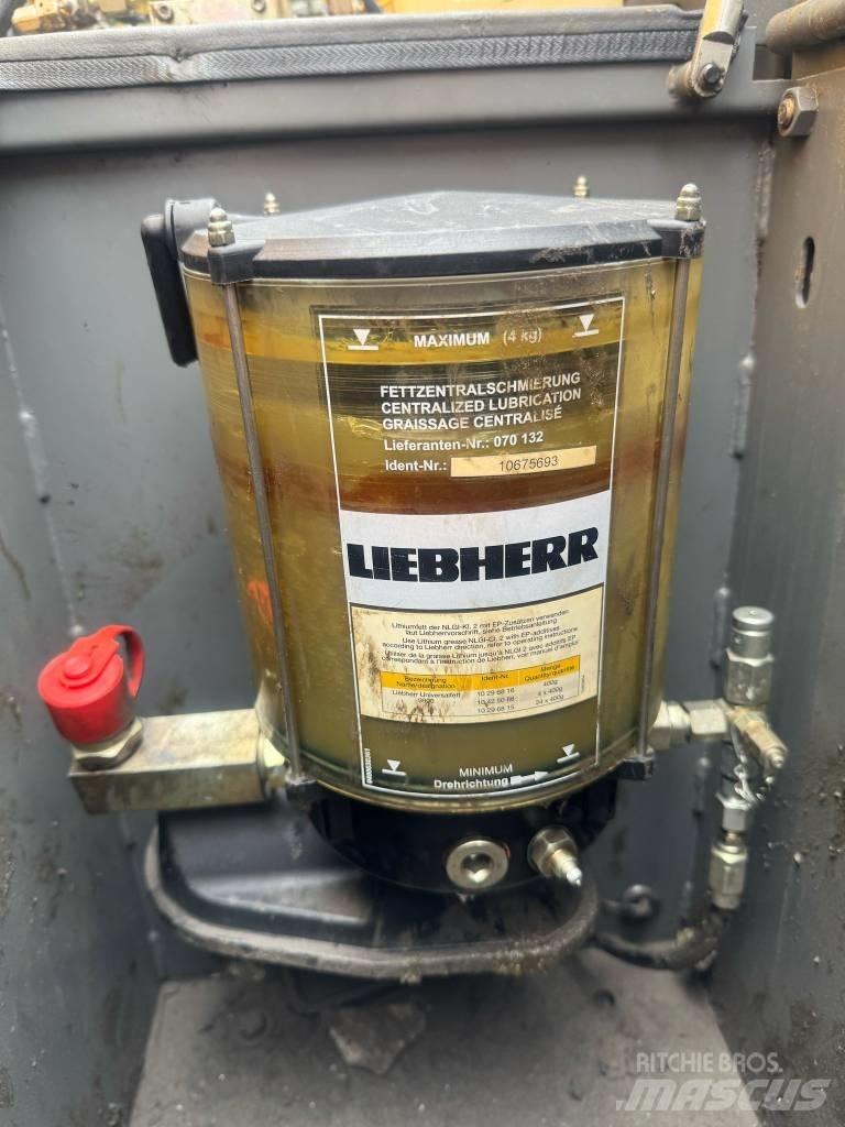 Liebherr LH 22 C Materialumschlag
