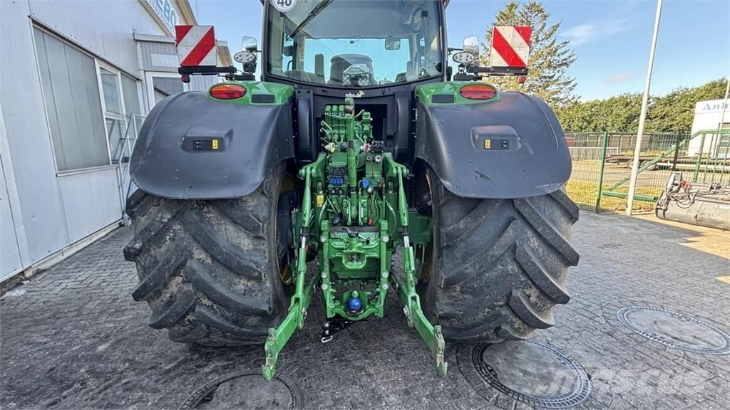 John Deere 6R195 Traktoren