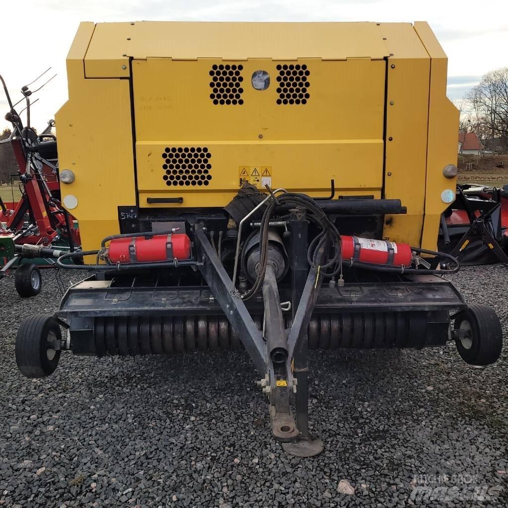 New Holland BR 6090 Rundballenpressen