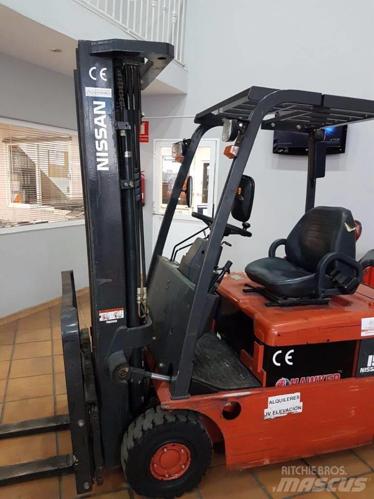 Nissan N01 Elektro Stapler