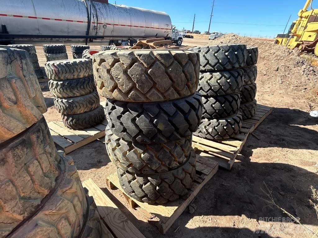 Bobcat 12x16.5 Tires Reifen