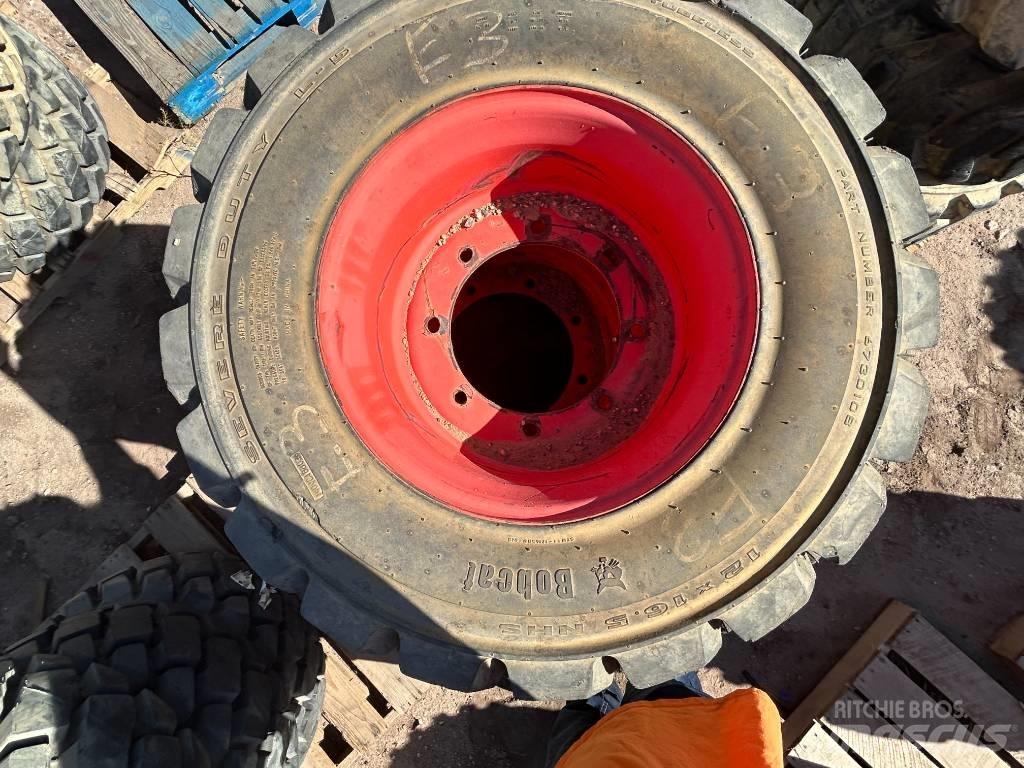 Bobcat 12x16.5 Tires Reifen