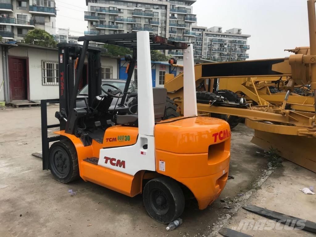 TCM FD 30 Diesel Stapler