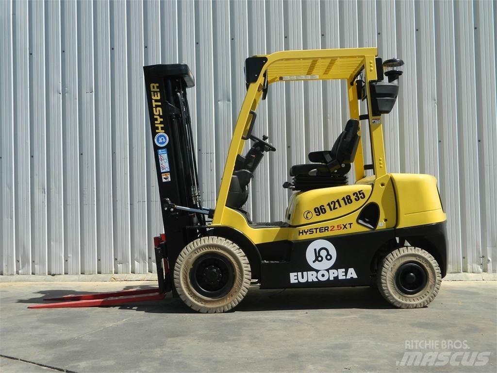 Hyster H2 50XT Diesel Stapler
