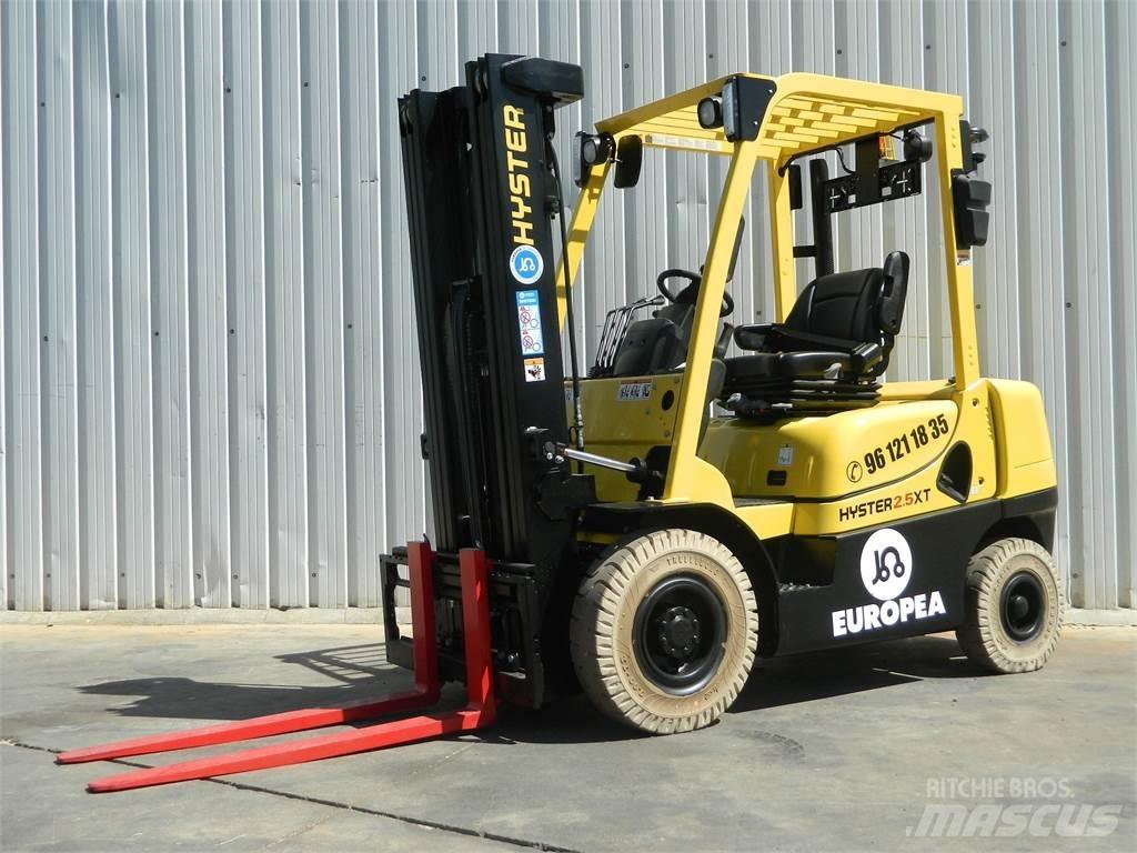 Hyster H2 50XT Diesel Stapler