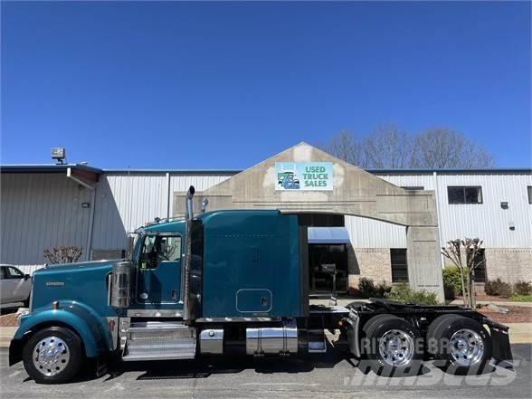 Kenworth W900L Sattelzugmaschinen