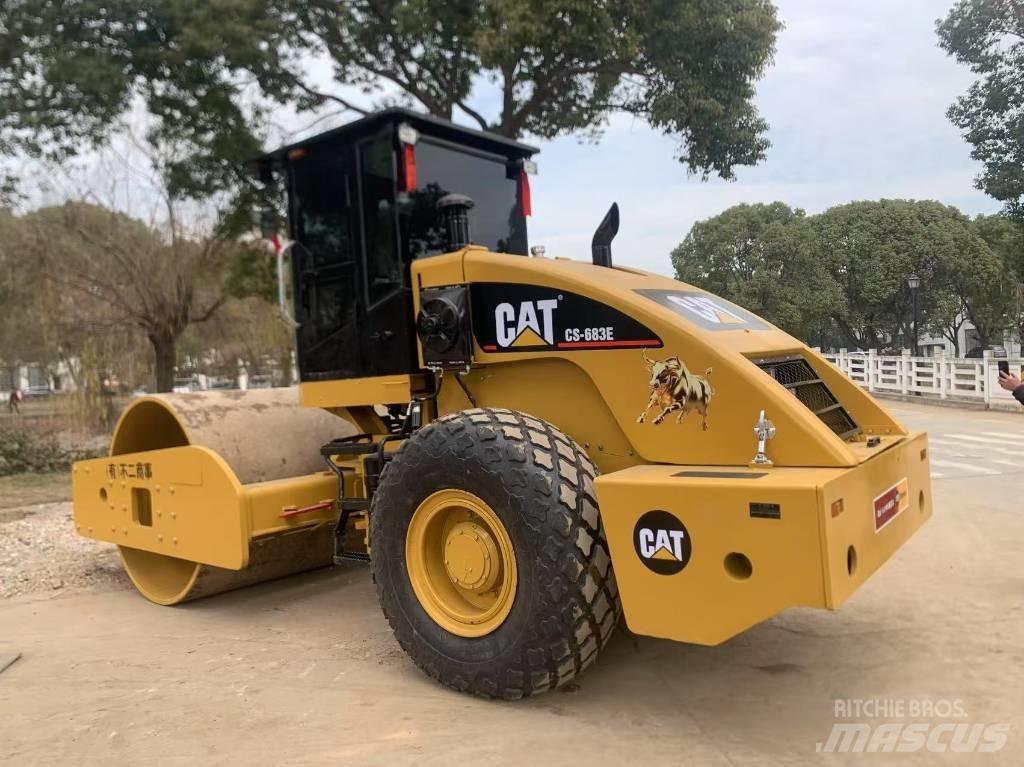 CAT CS 683 E Walzenzüge