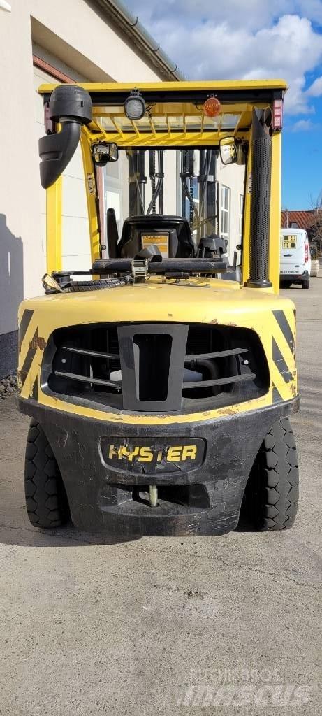 Hyster H 4.0 FT Gas Stapler