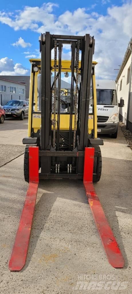 Hyster H 4.0 FT Gas Stapler