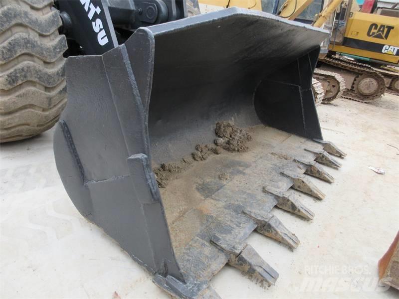 Komatsu WA 380-3 Radlader