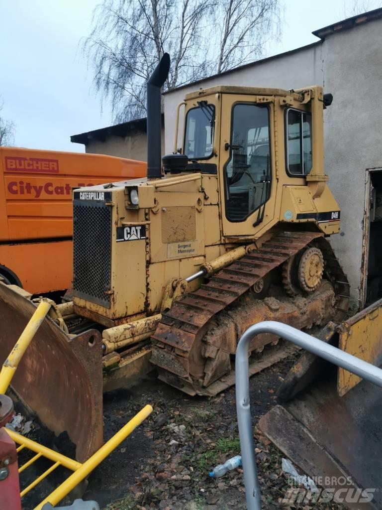 CAT D 4 H Bulldozer