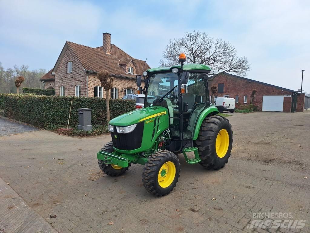 John Deere 4049R Kleintraktoren