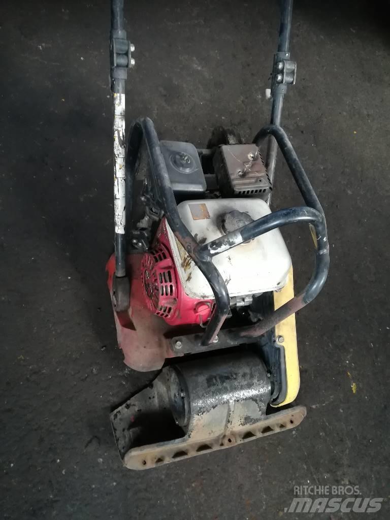  DESKA  VIBRAČNÍ  LF  75 Stampfer