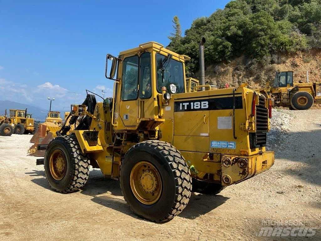 CAT IT 18 B Radlader