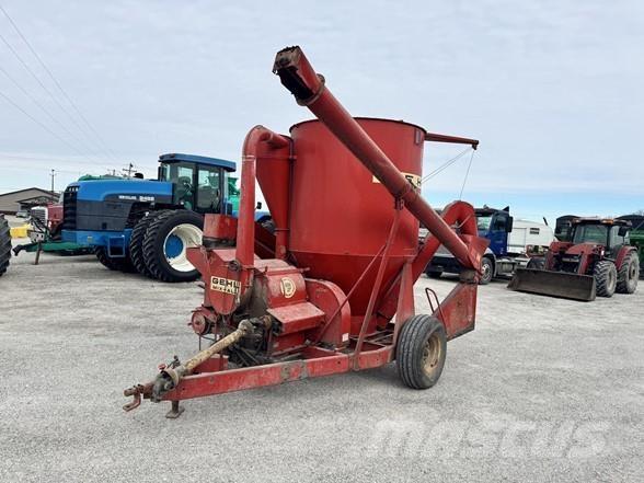 Gehl MX95 Sonstige Baumaschinen