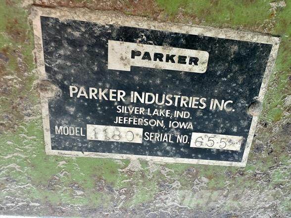Parker 1180 Getreideanhänger