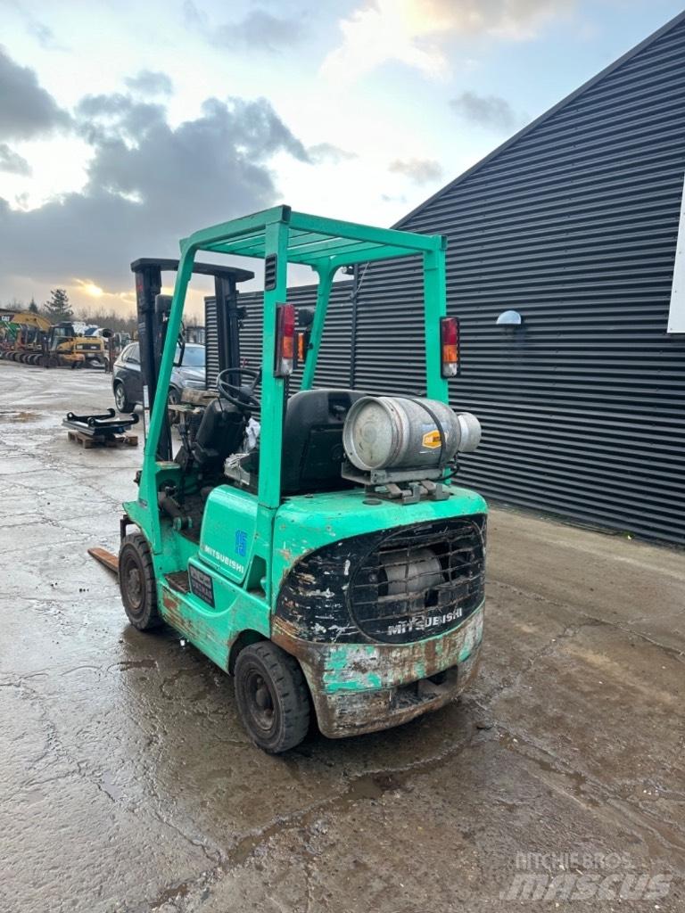 Mitsubishi FG 15 Gas Stapler
