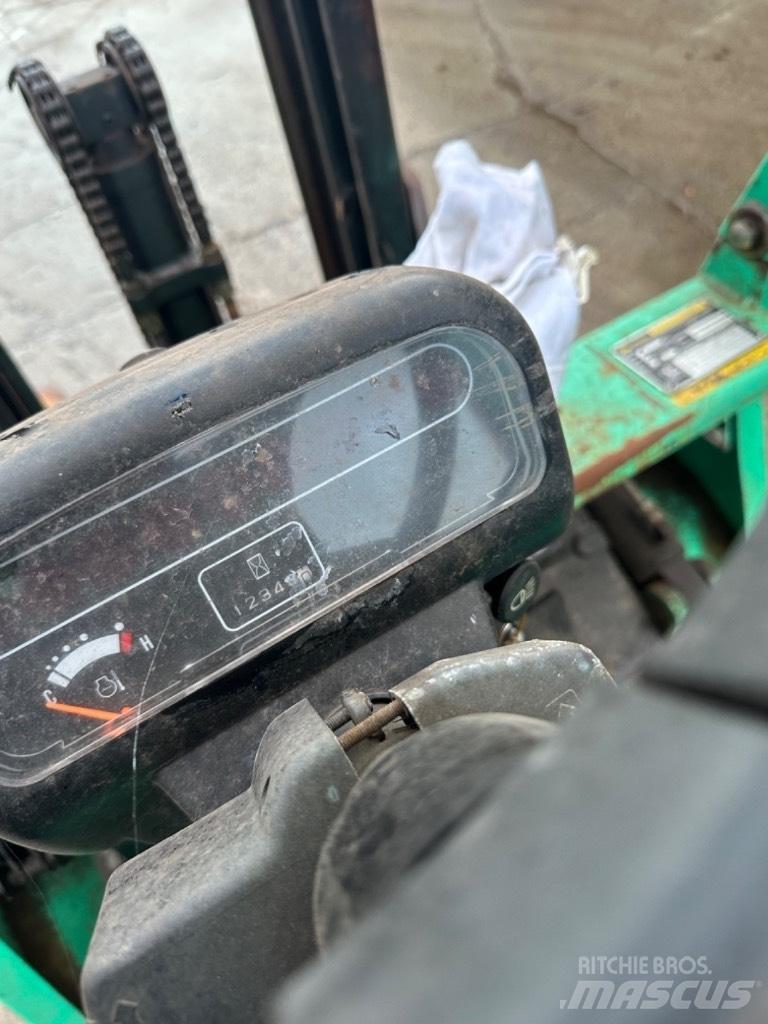Mitsubishi FG 15 Gas Stapler