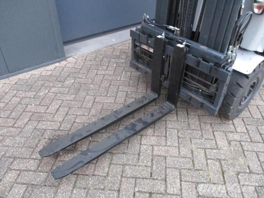 Still RX 60-25 Elektro Stapler