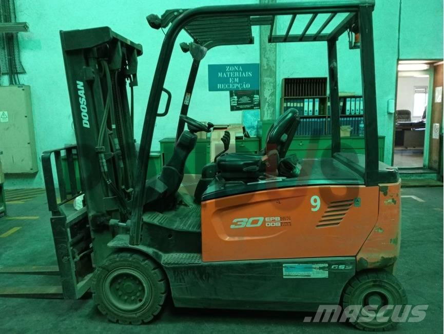 Doosan B 30 X-7 Elektro Stapler